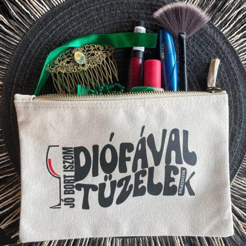 Diófával tüzelek szütyő